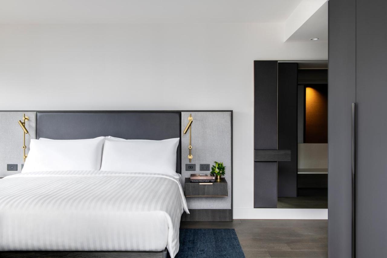 멜버른 메리어트 호텔 독랜스 멜번 외부 사진 A bedroom at the hotel