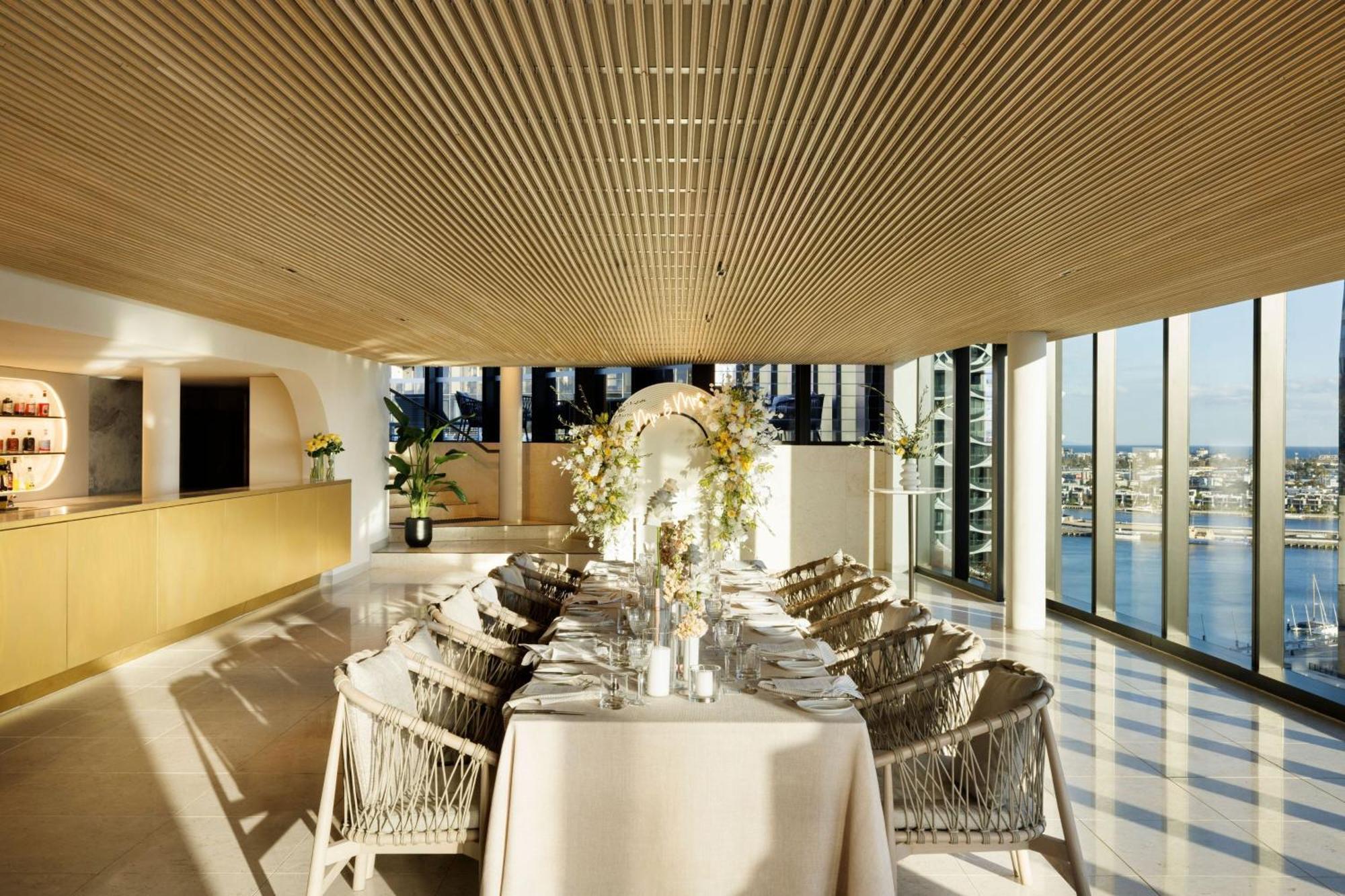 멜버른 메리어트 호텔 독랜스 멜번 외부 사진 The Sky Bar